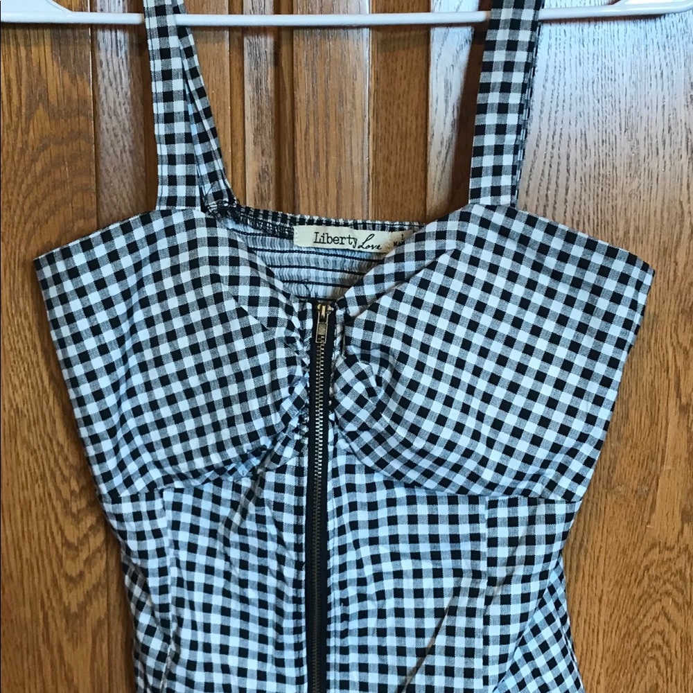 Shirts - Picture 6 of 8